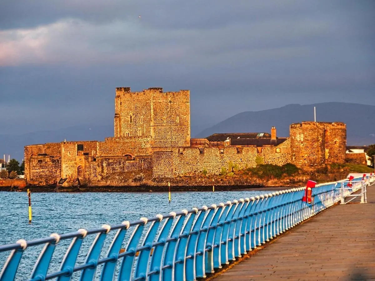 Hastings Apartments Extra Large Self Catering Apt Tourism Certified Free Parking Wifi Belfast